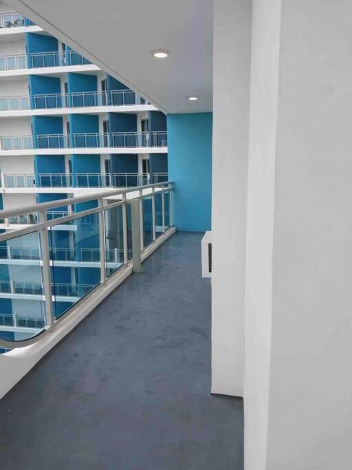 1Bedroom Unit At Azure North With Netflix Up To 6Pax Сан Фернандо Екстериор снимка