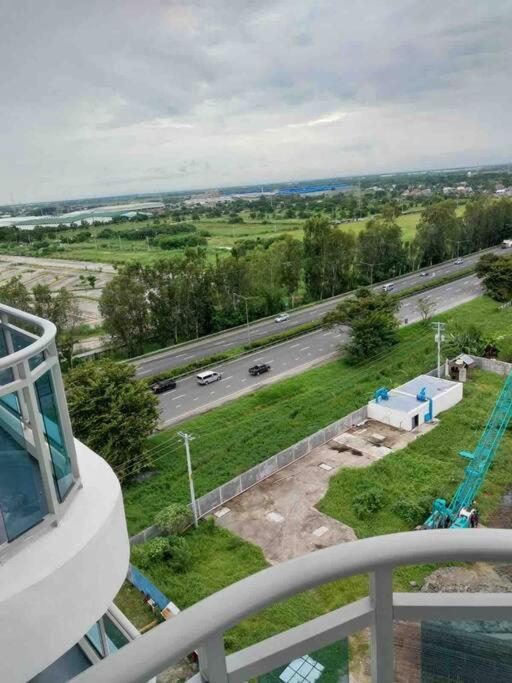 1Bedroom Unit At Azure North With Netflix Up To 6Pax Сан Фернандо Екстериор снимка